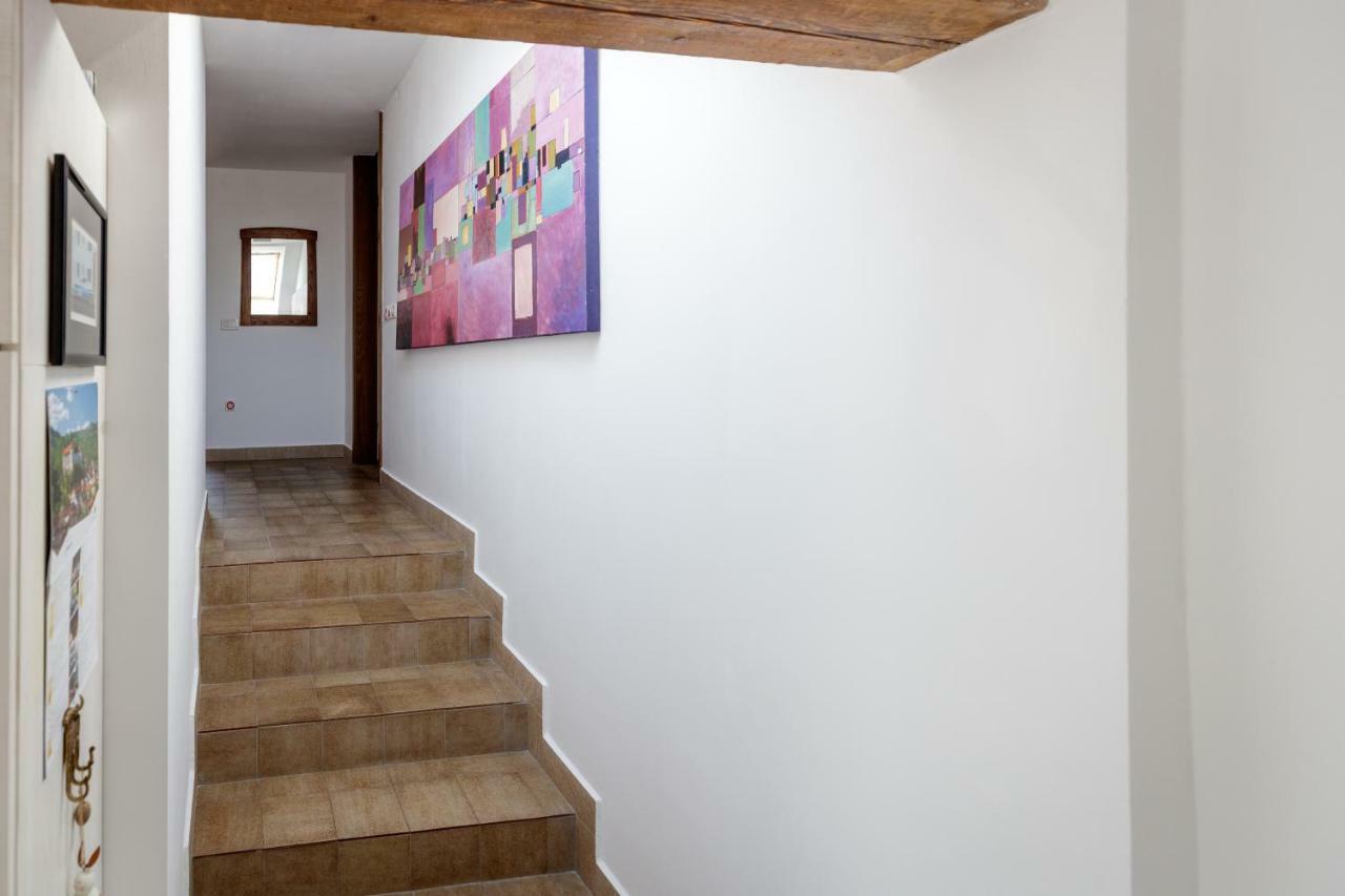 Cosy & Spacious Apt. Benc Жировница Экстерьер фото