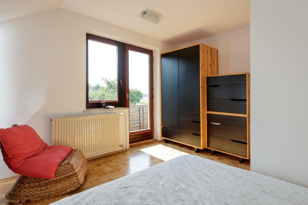 Cosy & Spacious Apt. Benc Жировница Экстерьер фото